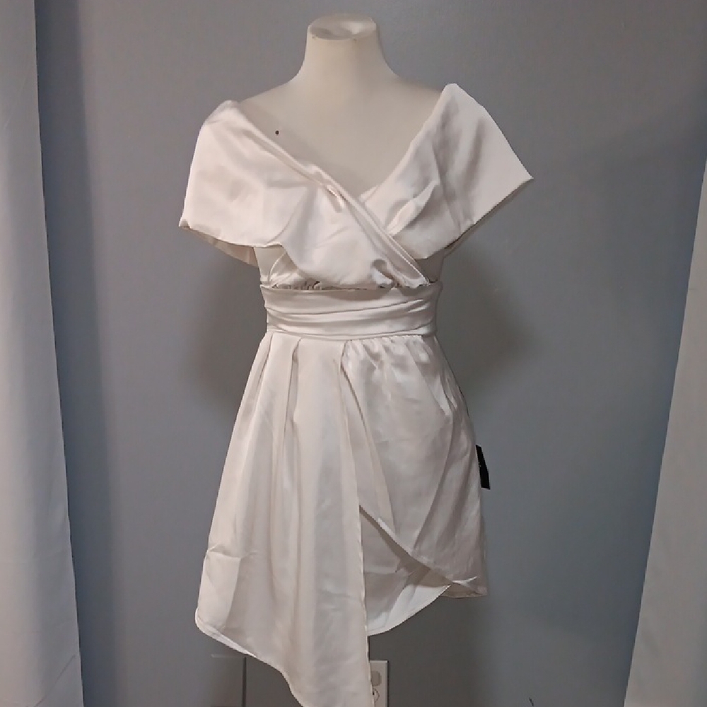 Lulu's White Asymmetrical Off-Shoulder Sundress